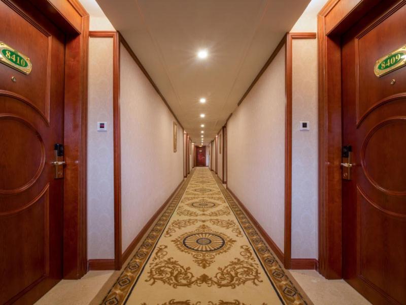 Vienna Hotel Puning South Huancheng Road High-Speed Train Station Dış mekan fotoğraf